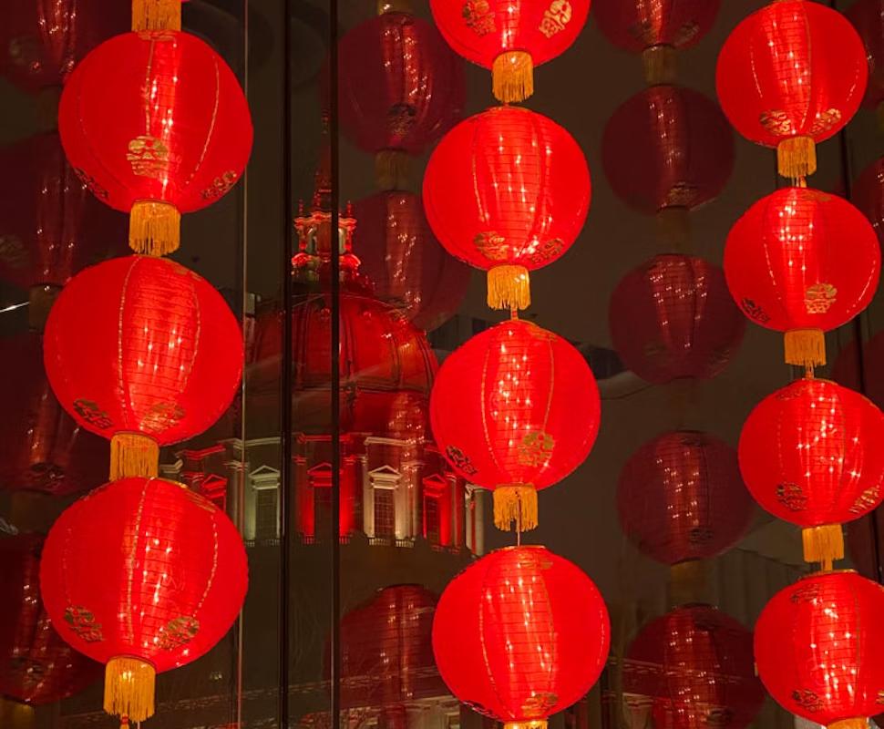 庆祝新年有哪些方式,加州过农历新年