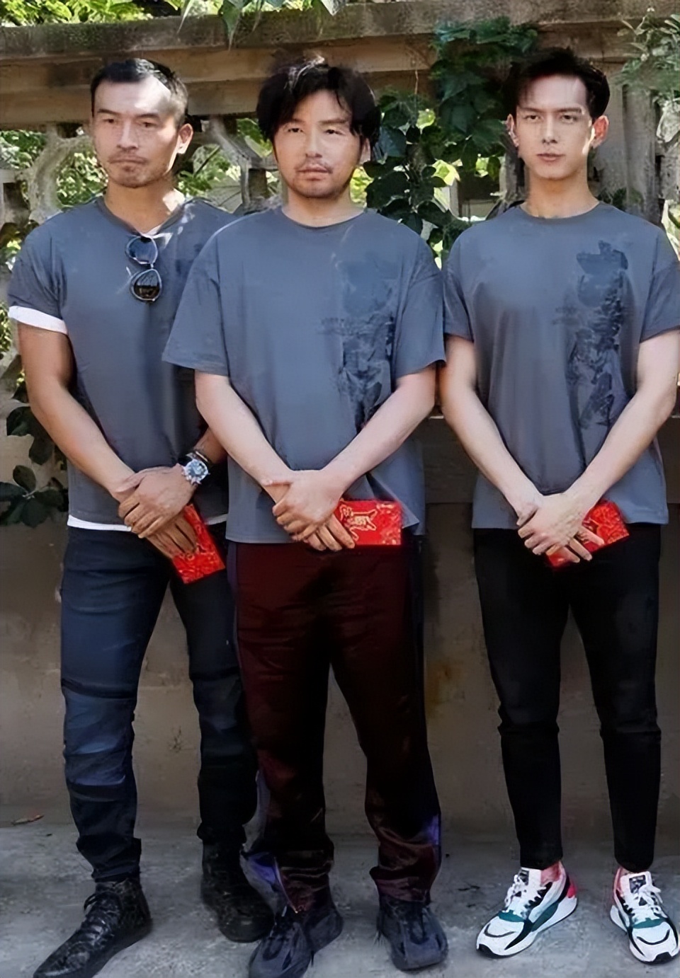 扁头真的比圆头难看吗,为啥以前流行扁头现在流行圆头