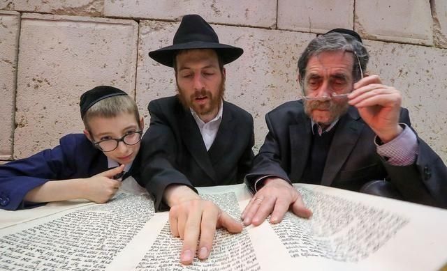 在中国吸血百年的犹太家族,犹太人吸血家族