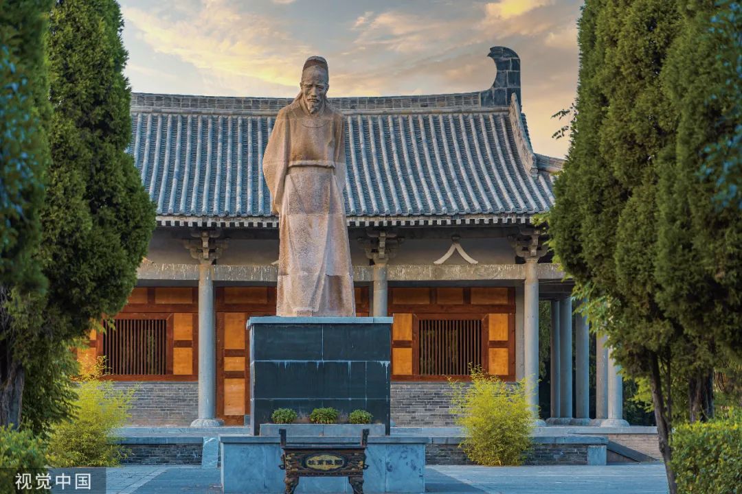 杜甫最有名的十首诗鉴赏,杜甫一生浓缩八首诗