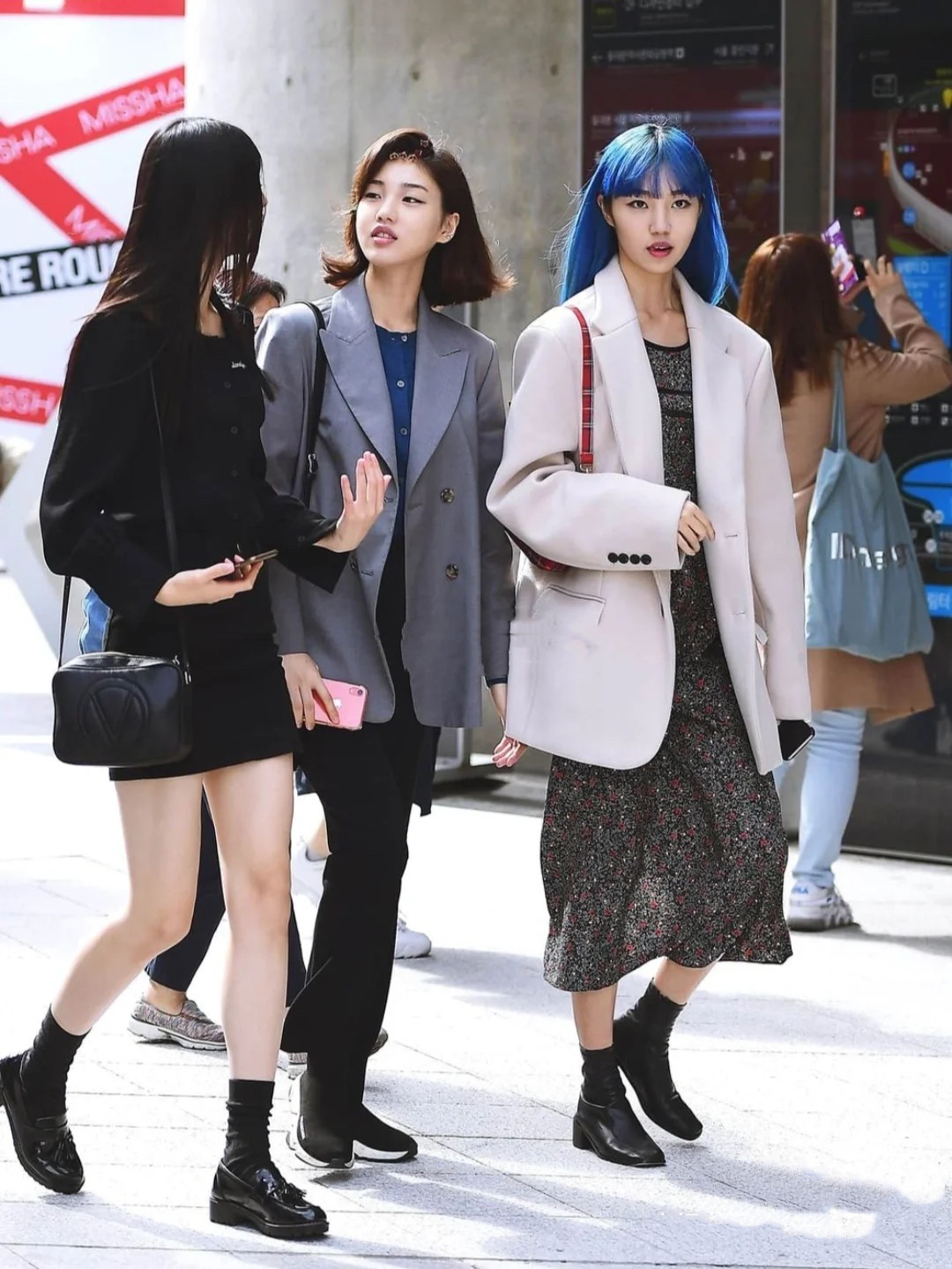 想要穿搭简单大气,时尚潮流跟着韩国小姐姐学穿搭