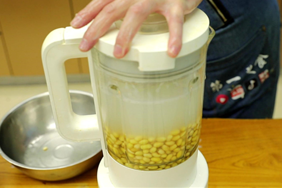 春吃豆赛过肉什么意思,什么豆最适合中老年人吃