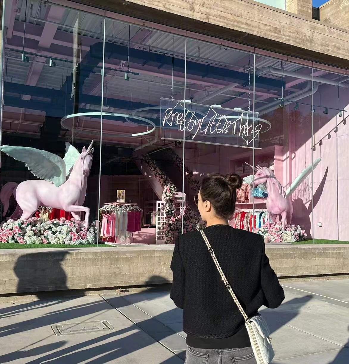 阿娇同款穿搭,41岁阿娇戴帽子近期穿搭