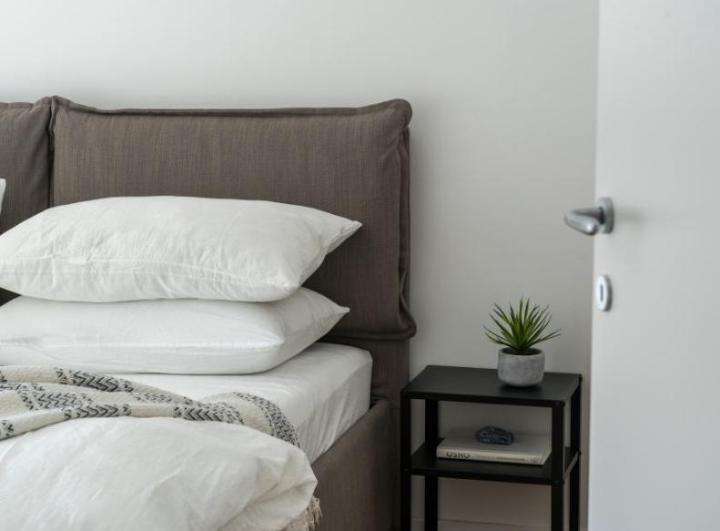 睡眠好不好枕头很重要,睡眠质量差枕头放什么