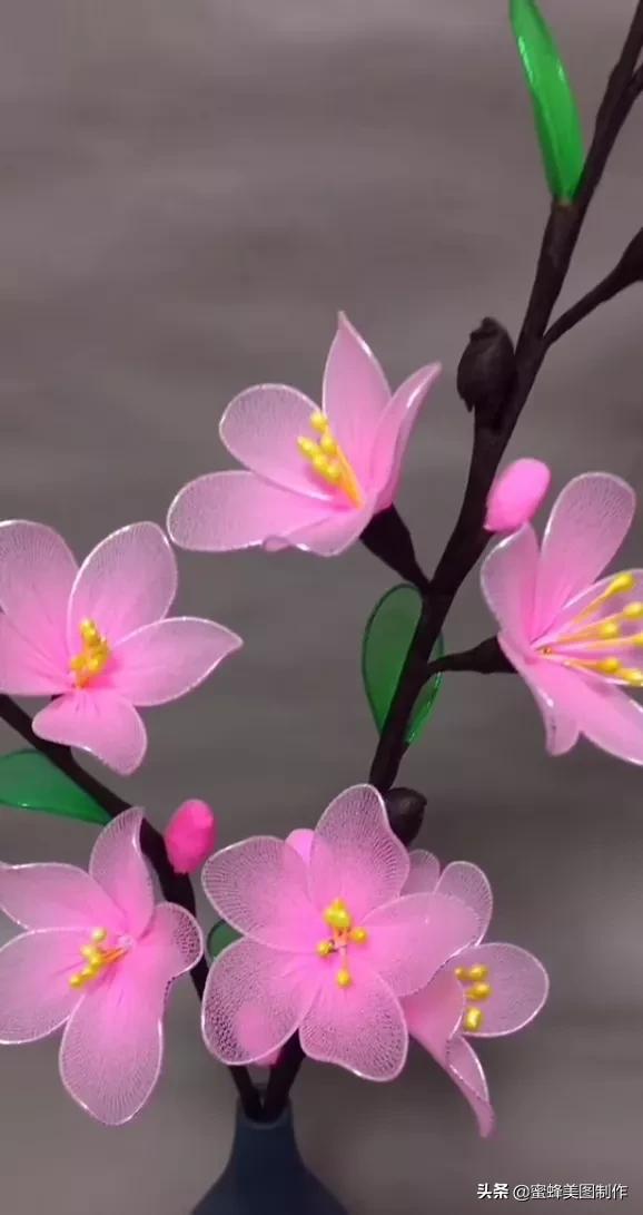 高手在民间根雕做得栩栩如生,看起来很牛逼的手工制作