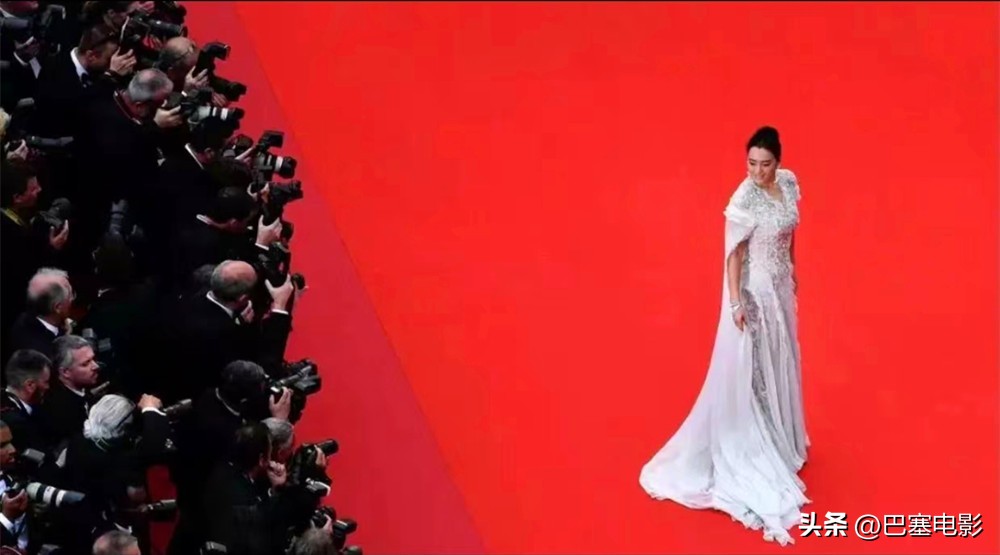 3万元就能走戛纳红毯，可对比巨星们的“顶级排面”，高下立判