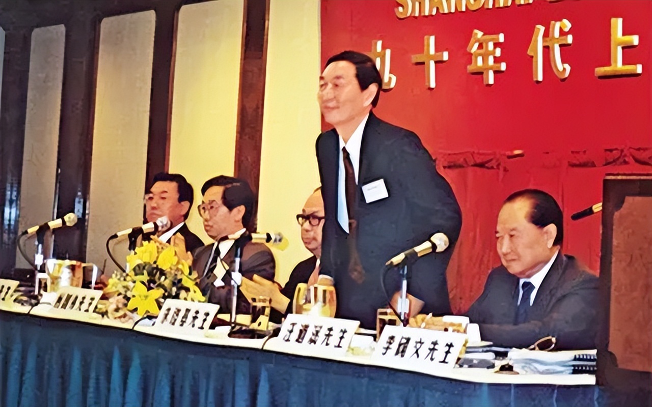 88年*镕基朱**自我批评：作为上海市长我不是最佳，比江*民泽**差得很远