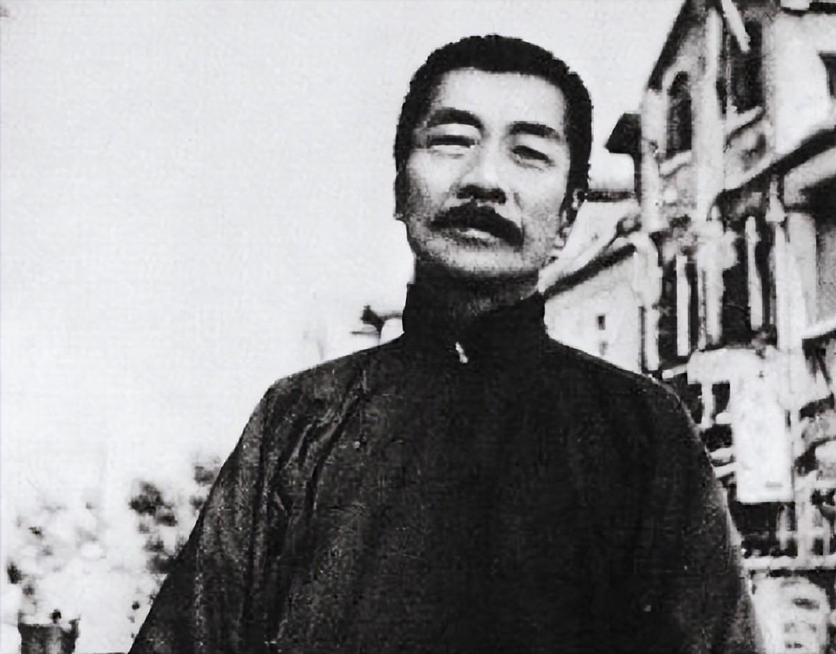 罗稷南问毛主席“鲁迅还活着会怎样”，主席短暂思索：有2种结局