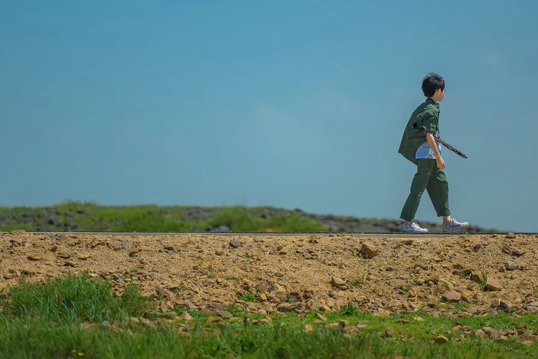 处于青春期的孩子应该怎样教育,家长对青春期孩子的教育方式