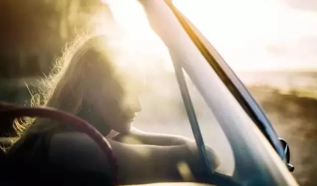 玻璃陶瓷高隔热贴膜,高透光纳米陶瓷隔热膜自贴