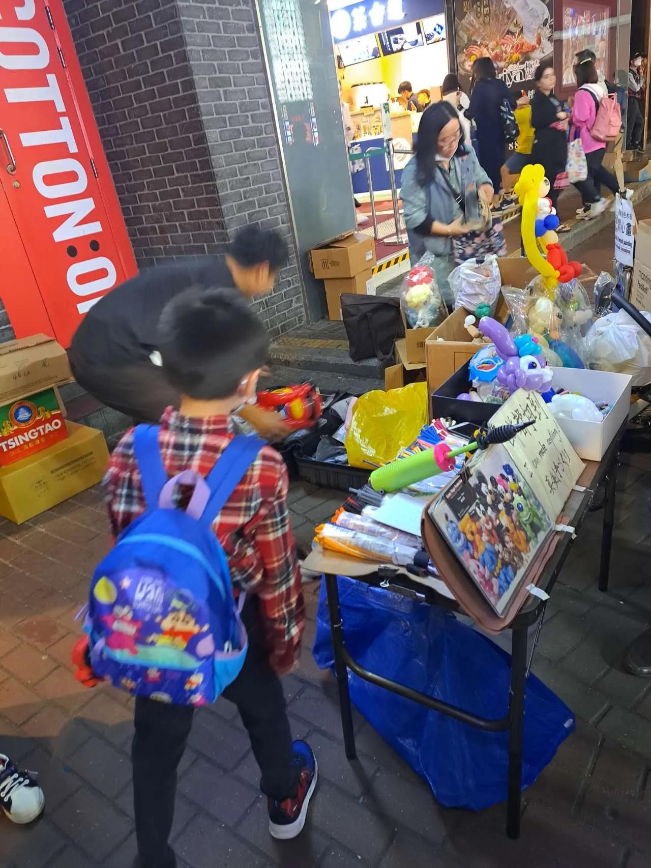 香港朗豪坊东老板,香港手艺人卖衬衫