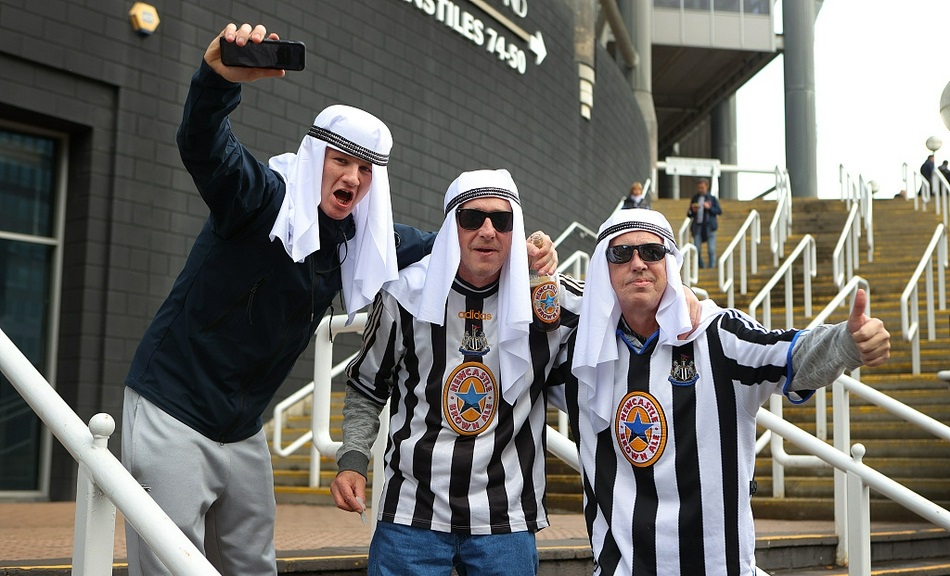 曼城3-0略显颓势,英超曼城最后3轮3分就夺冠