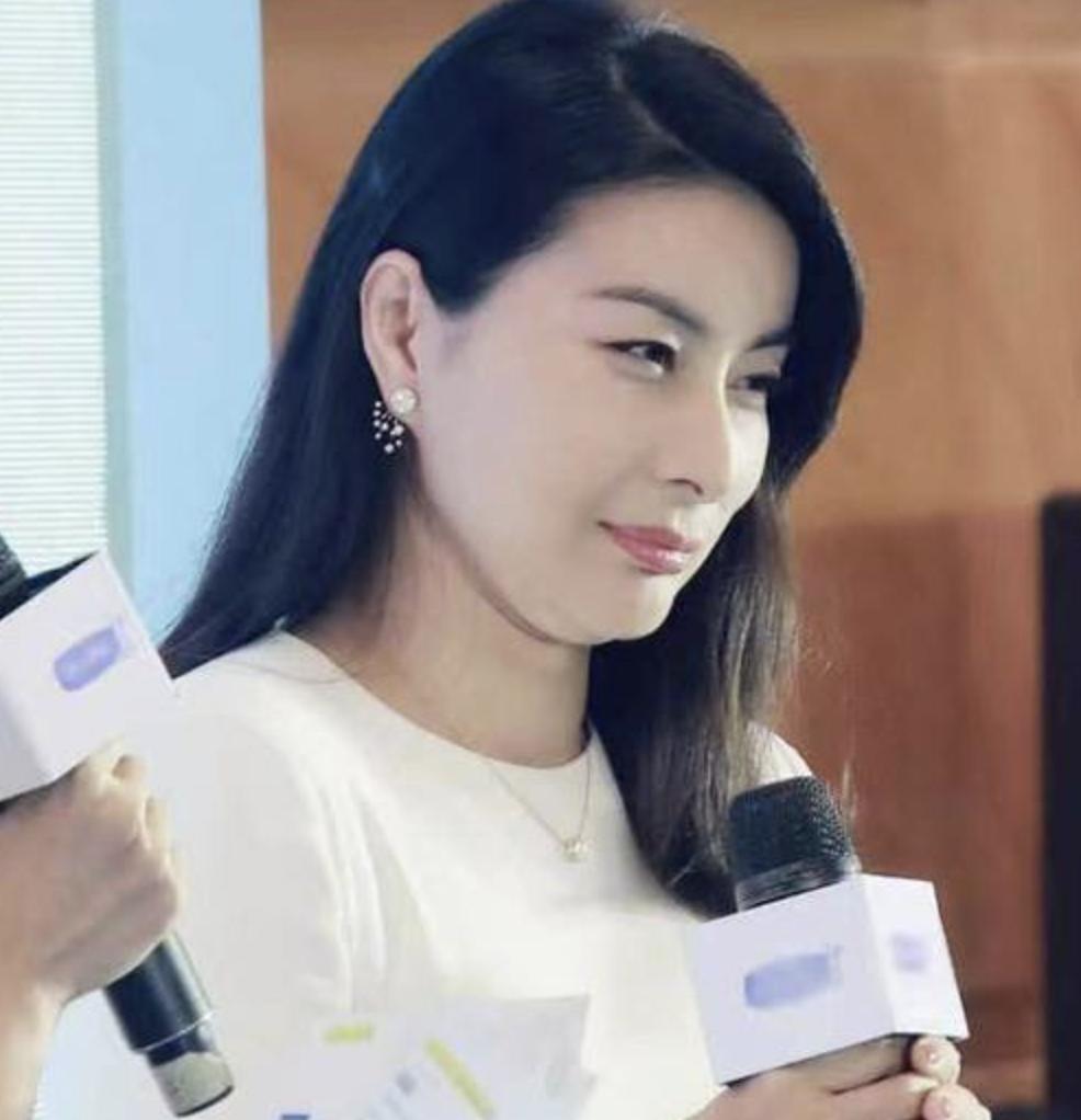 郭晶晶和章子怡照片差距,郭晶晶章子怡对比照片