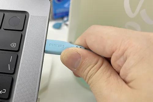 鐢佃剳鍙互鍏呬竴鏁存櫄鐢靛悧,鐢佃剳涔熻兘鍏呯數