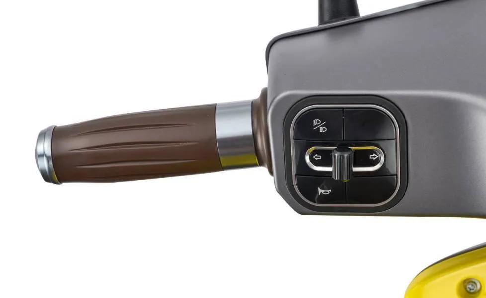 株洲南方雅马哈踏板,株洲南方150复古踏板车