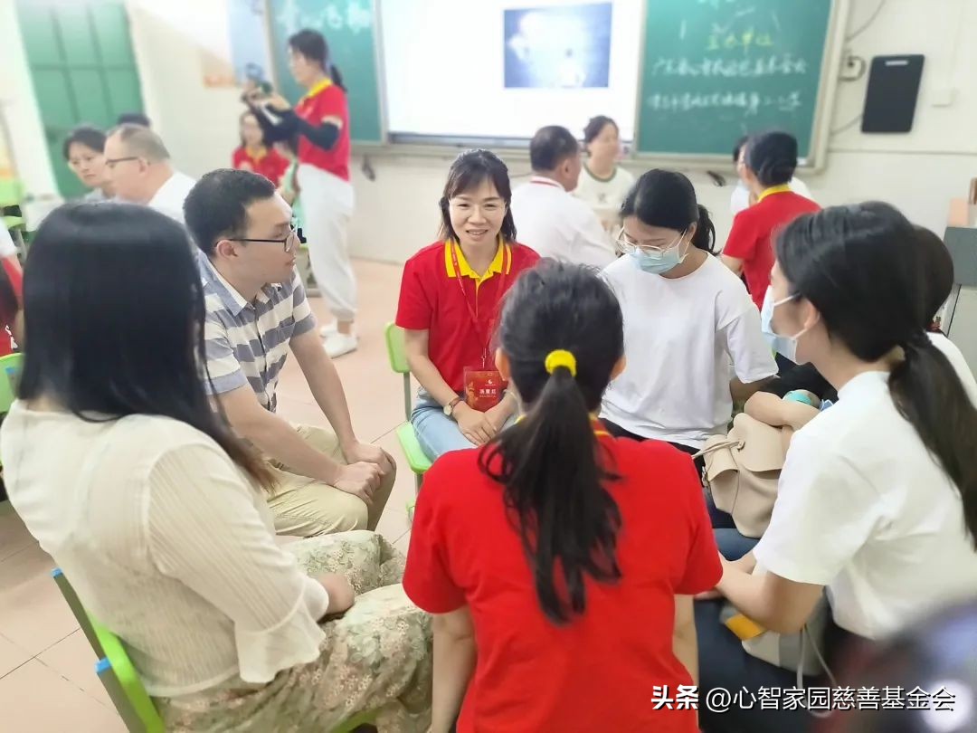 心康护童|到清远市开展童心飞扬——心康校园关爱公益沙龙（一）