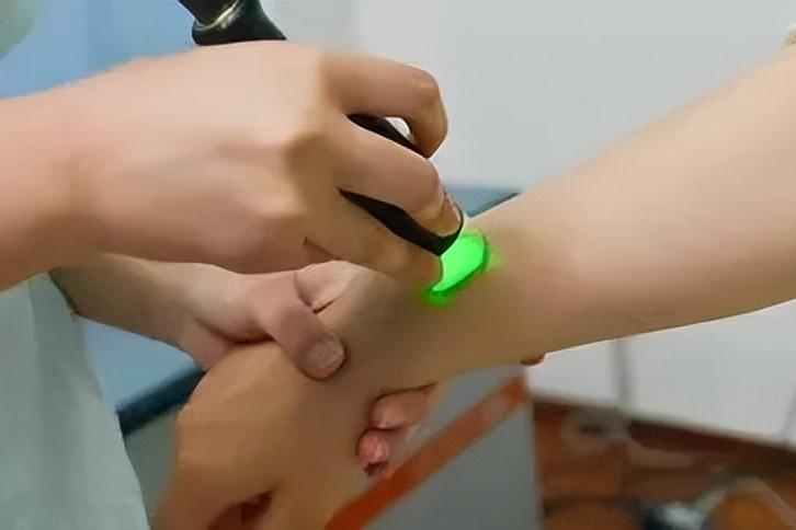 乌龟身上有白斑怎么治疗,长白斑是啥原因怎么治疗