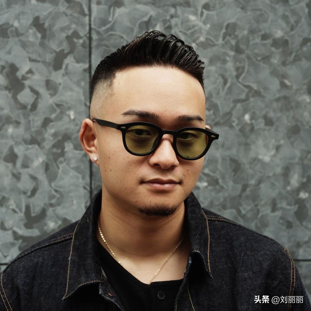 适合微胖男生的纹理烫,男生黑人烫中长造型效果