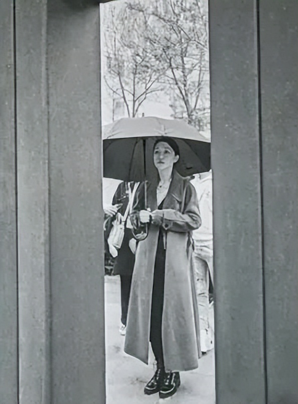 不是她上了这杂志封面，都差点忘了周迅也曾在时尚圈呼风唤雨