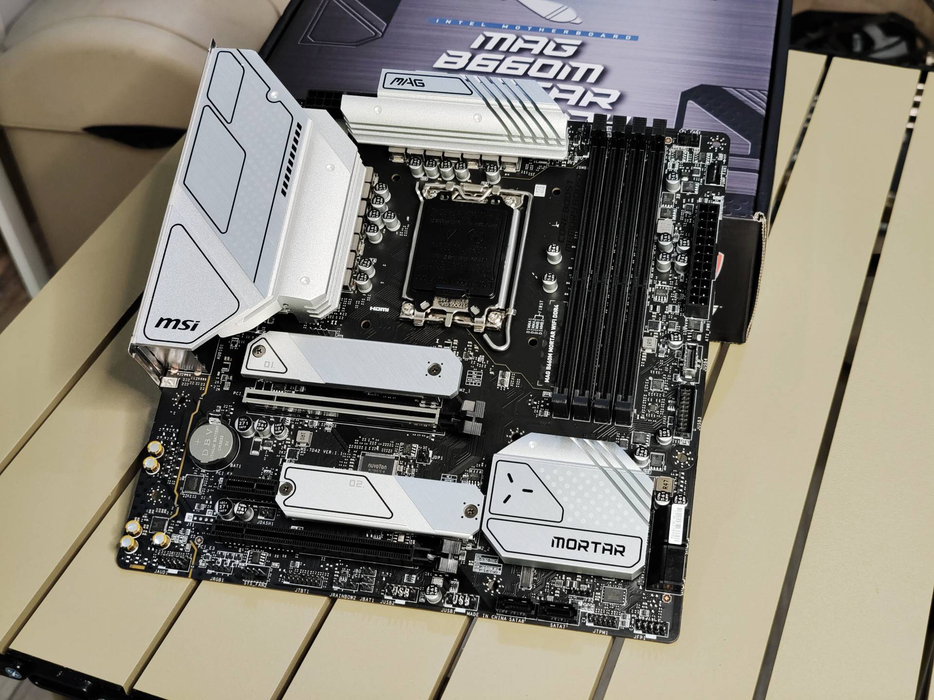 低调务实的办公电脑之选：超频三光愈2钛灰色机箱+EF120风扇