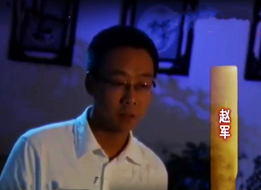 女子痴迷“笔仙”，丈夫亲测后惊恐不已，专家：陌生人玩就不灵了