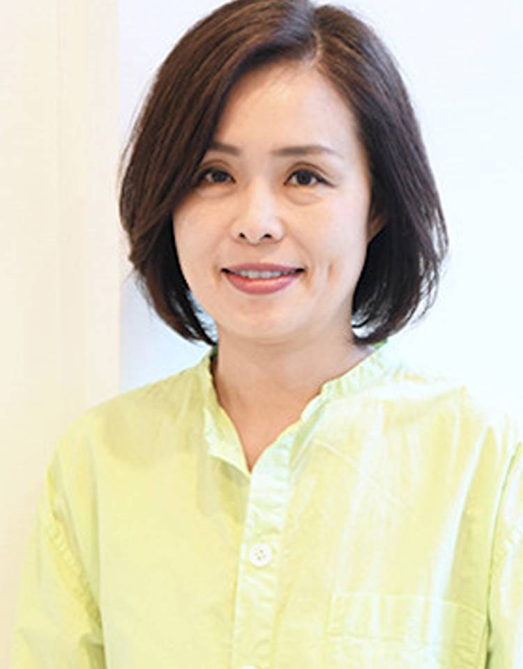 二十岁适合直发还是卷发,30多岁女人留直发好还是卷发