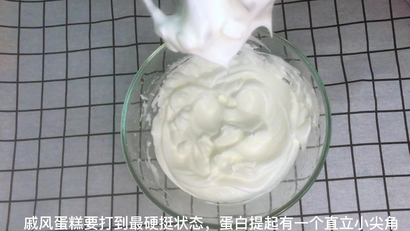 空气炸锅戚风蛋糕145度,8寸戚风蛋糕145度怎么表面糊了