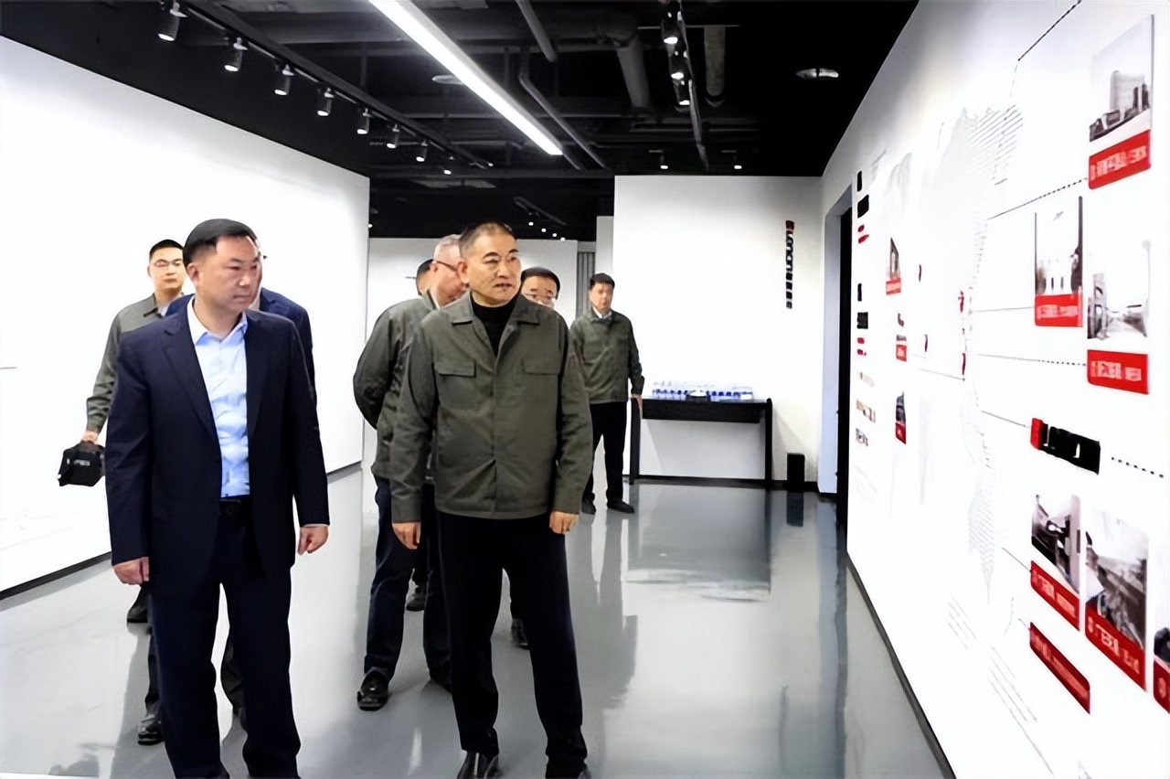 坠落的重庆富豪：占据越南摩托半壁江山，身家百亿却被15亿压垮