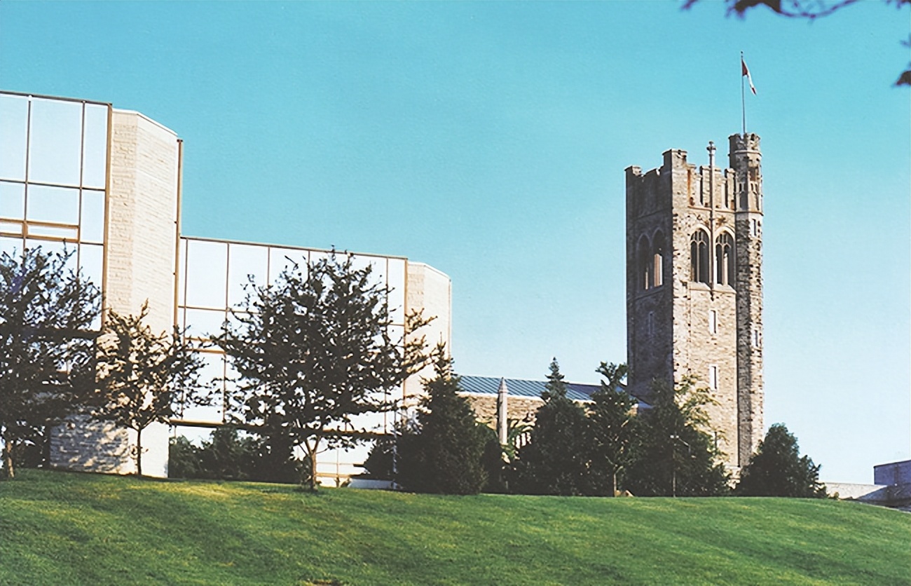 加拿大大学留学专业排名,加拿大大学排名前十留学费用