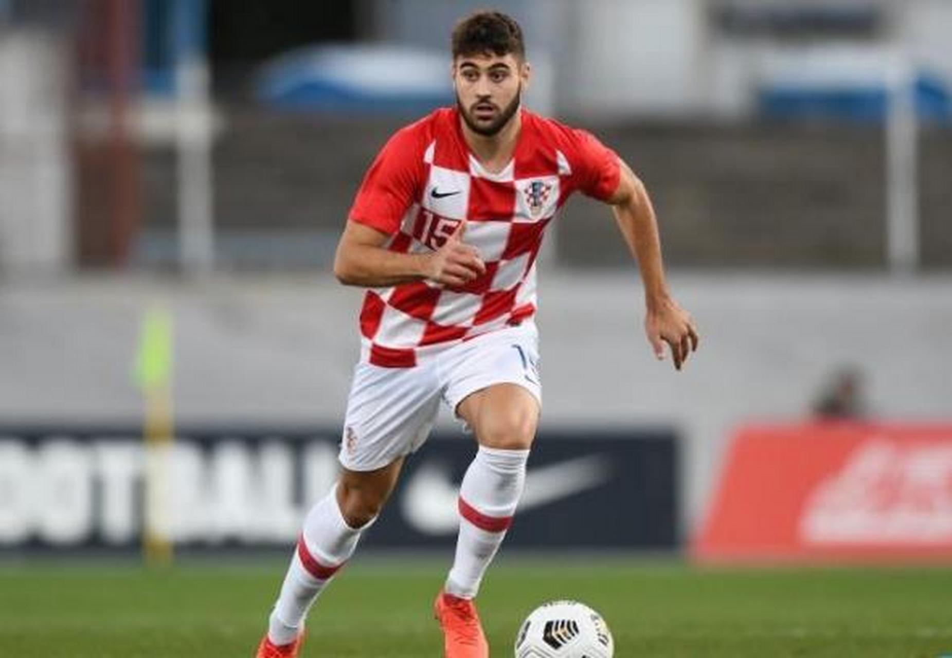 1亿欧元！曼城将拿下第一后卫，世界最强防线！