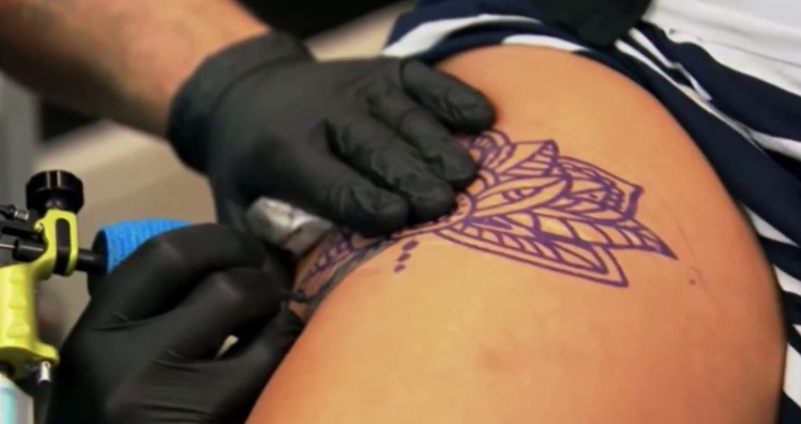 精神小伙纹身和老传统纹身对比图,25岁纹身男