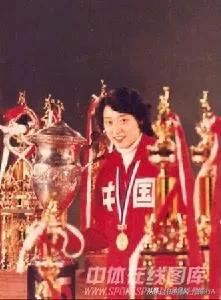 “网上飞人”汪嘉伟的多彩人生，时代口号，情书乌龙，亿万富翁