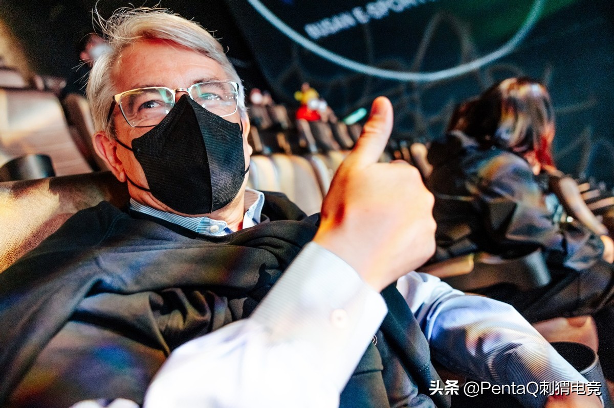 梦想与荣耀|光影MSI「小组赛Day1」