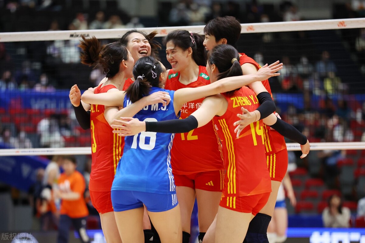 世界女排联赛日本站：中国队3-0完胜日本队，取得四战全胜！