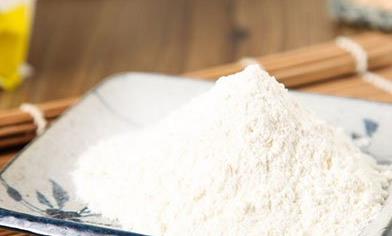 狗狗流黄色脓鼻涕是怎么回事,狗狗流清鼻涕不吃饭怎么回事