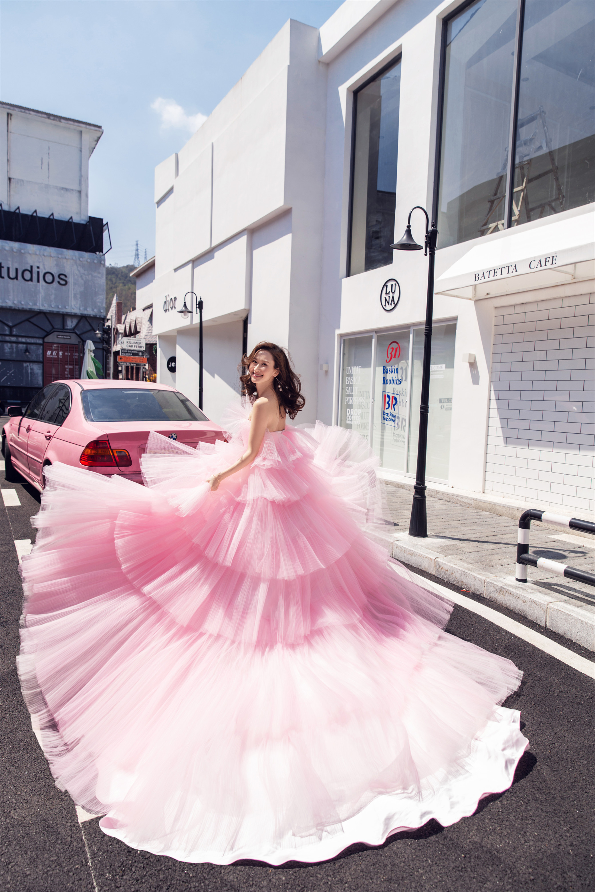 深圳旅拍婚纱照哪家好？如何挑选适合自己的深圳婚纱摄影机构呢？