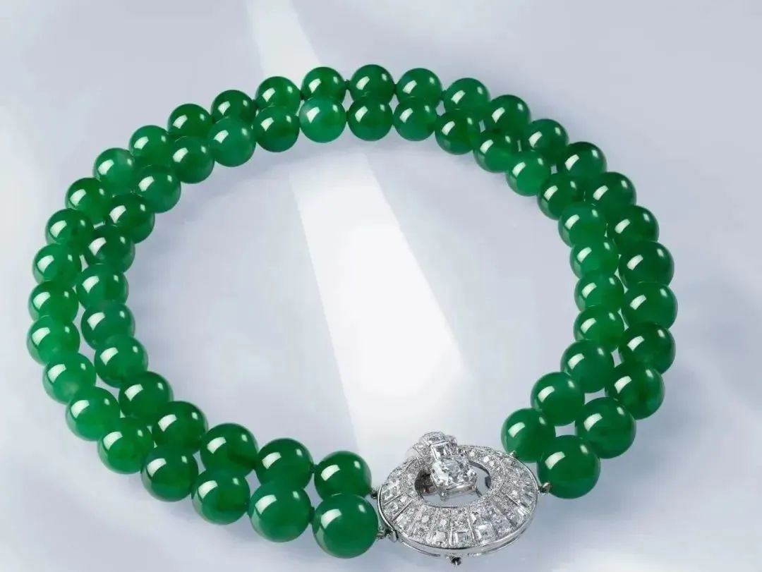 伊丽莎白·泰勒的珠宝最后给了谁,伊丽莎白泰勒和奢华珠宝