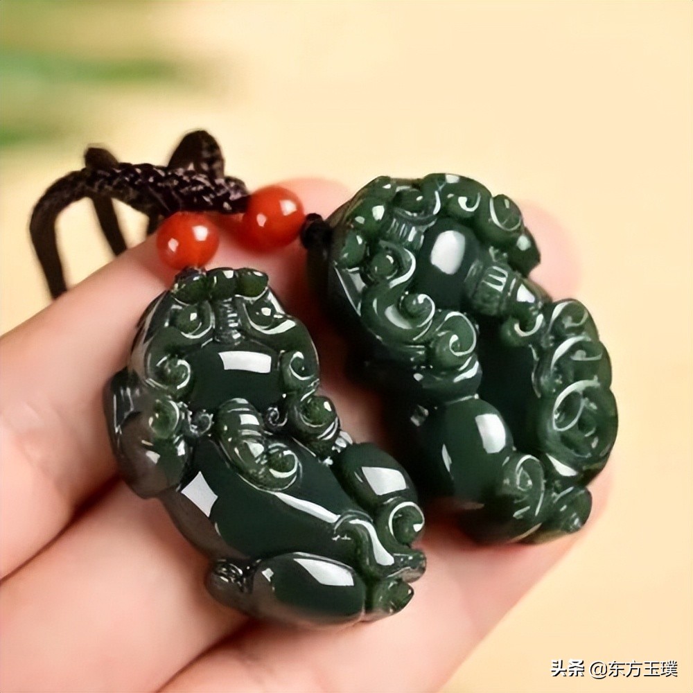 女人佩戴貔貅有什么寓意,女人戴貔貅项链有什么讲究吗