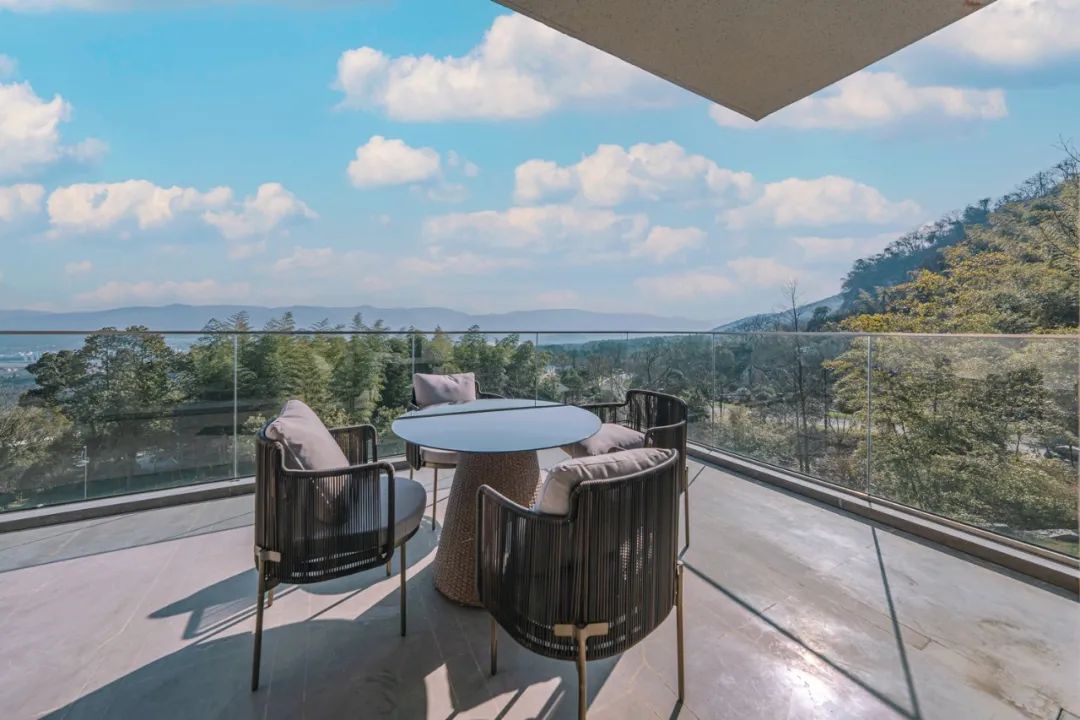 江苏宜兴悬崖酒店,宜兴市悬崖酒店