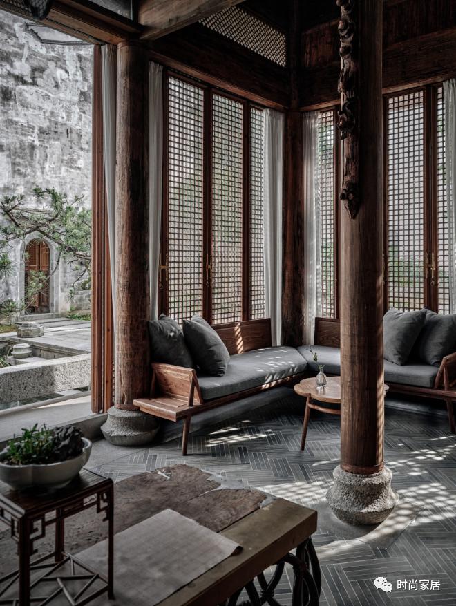 明代老建筑,他买下了一座废弃很久的古宅