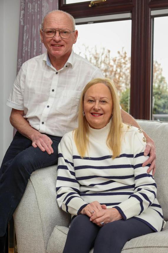 英国男子患罕见怪病,英国61岁癌症老头