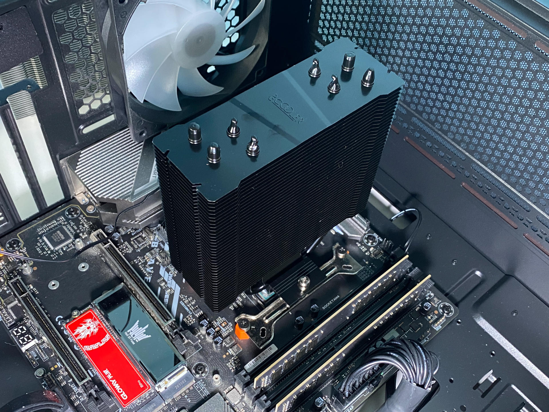 89元的风冷能压住超频的5600X吗？实测超频三东海R4000