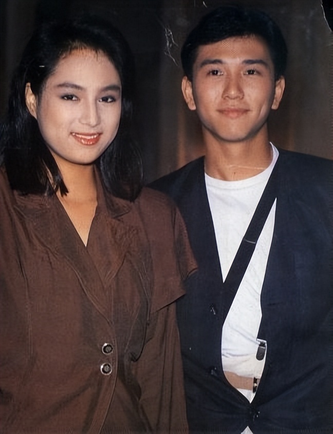 过气老戏骨窘况：农村走穴、直播捞金、情史混乱，晚节还值钱吗？