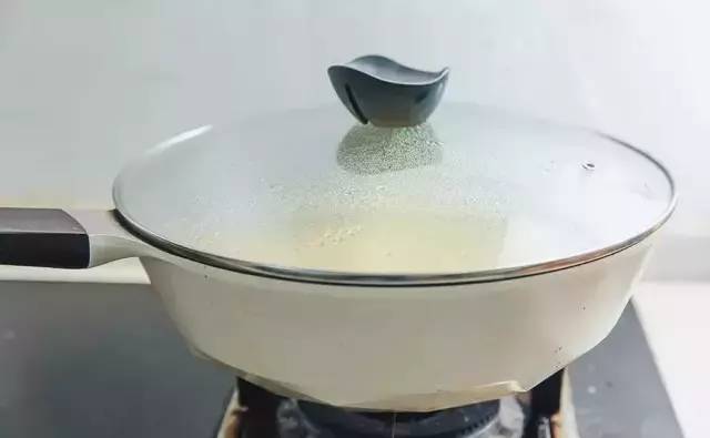 芸豆土豆焖面的做法,南瓜土豆焖面的做法