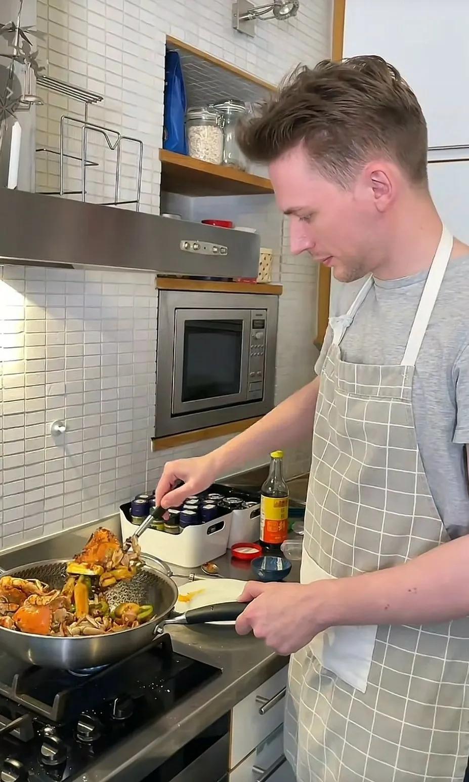 福建空姐远嫁瑞典哪里人 (中国空姐嫁瑞典帅哥)