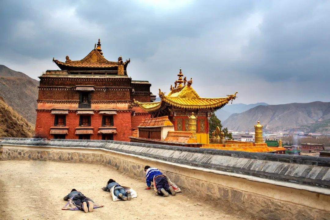 都去挤*疆新**？我选这个20°C的西北秘境