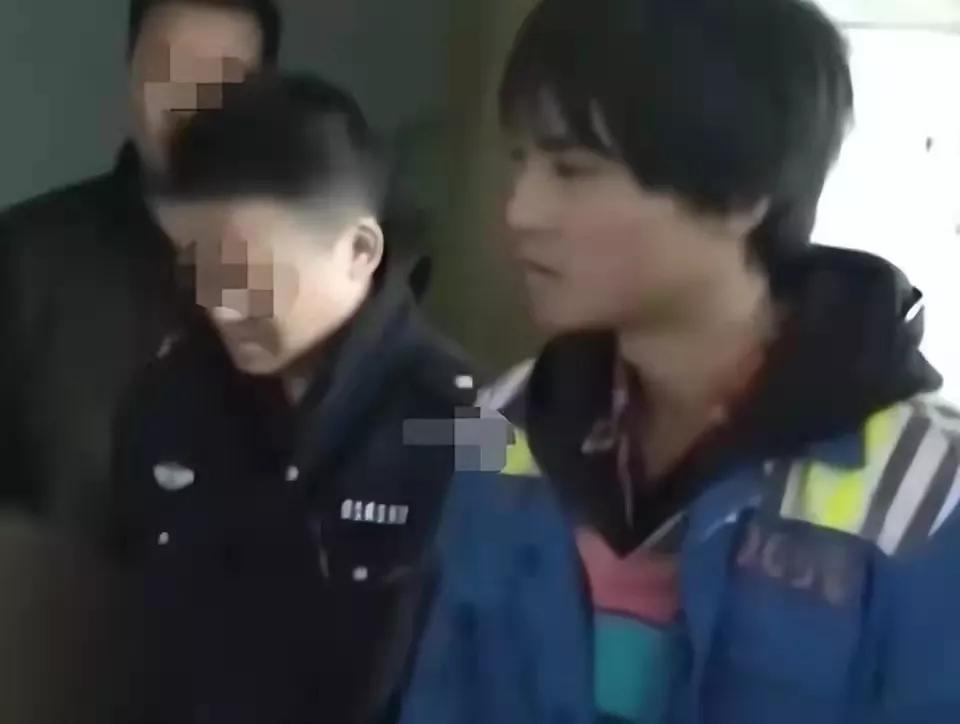 “死乞白赖”得不到爱情，哺乳期的她被“准丈夫”勒死斩成6截！