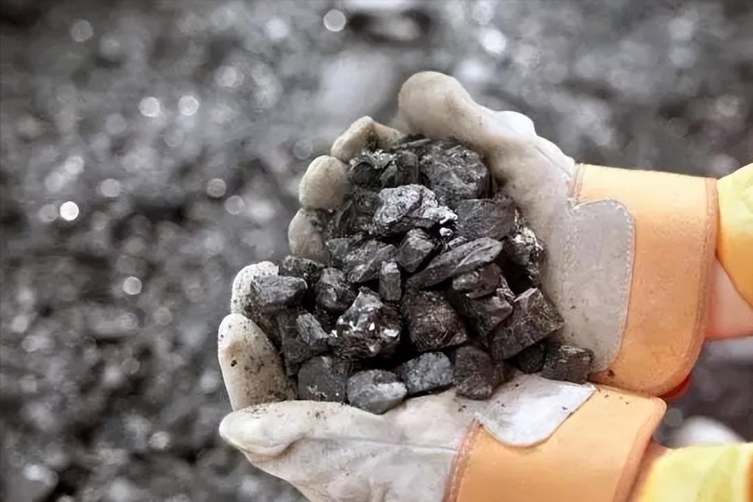 中国为何花重金购买铁矿石,铁矿石很贵为啥不用废钢