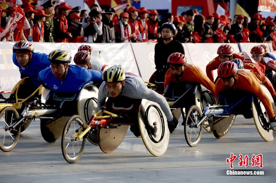 中国残疾人励志震撼短片,政府对残疾人事业的关心