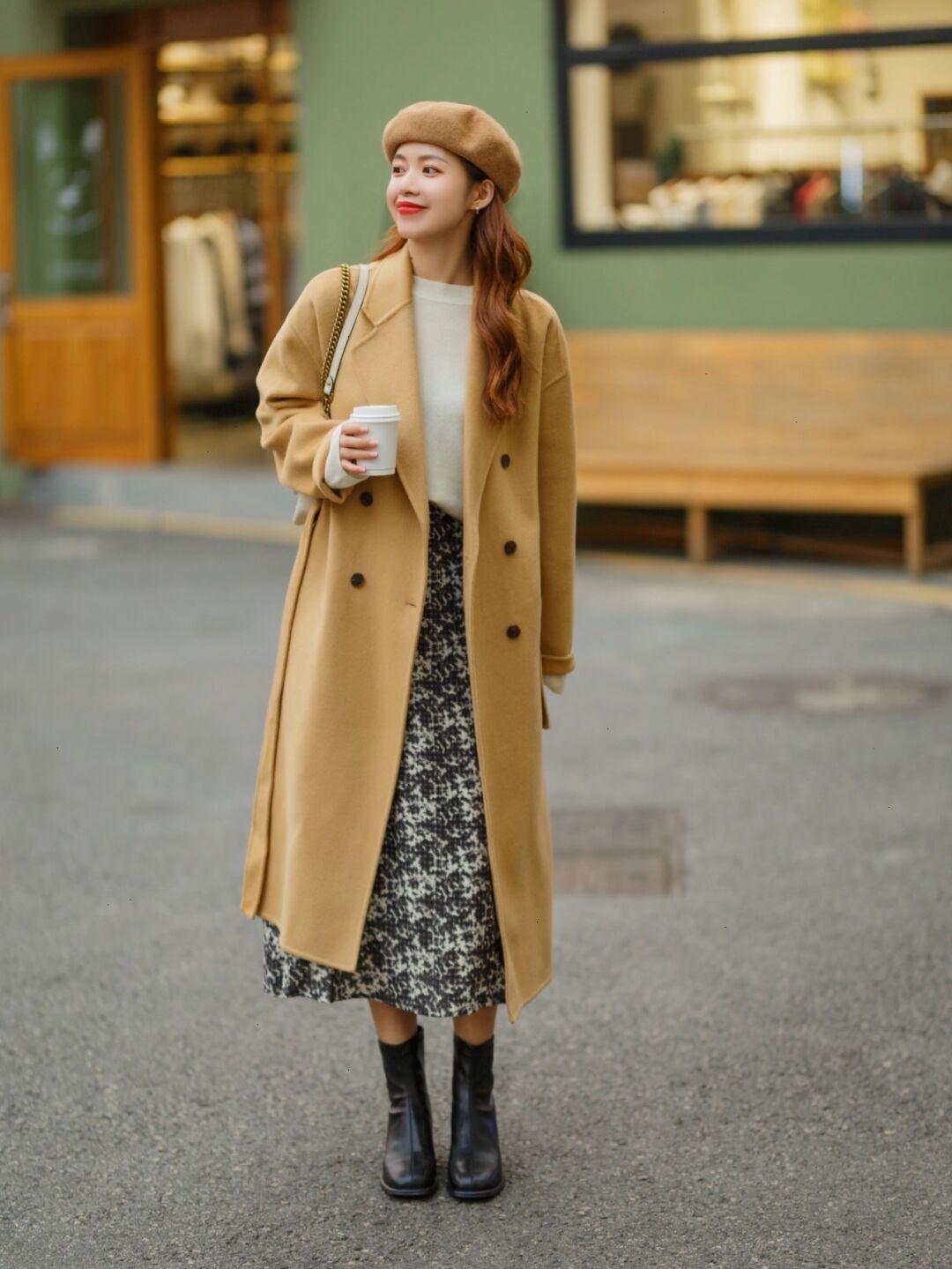 驼色大衣如何穿出时髦范,驼色大衣最洋气搭配
